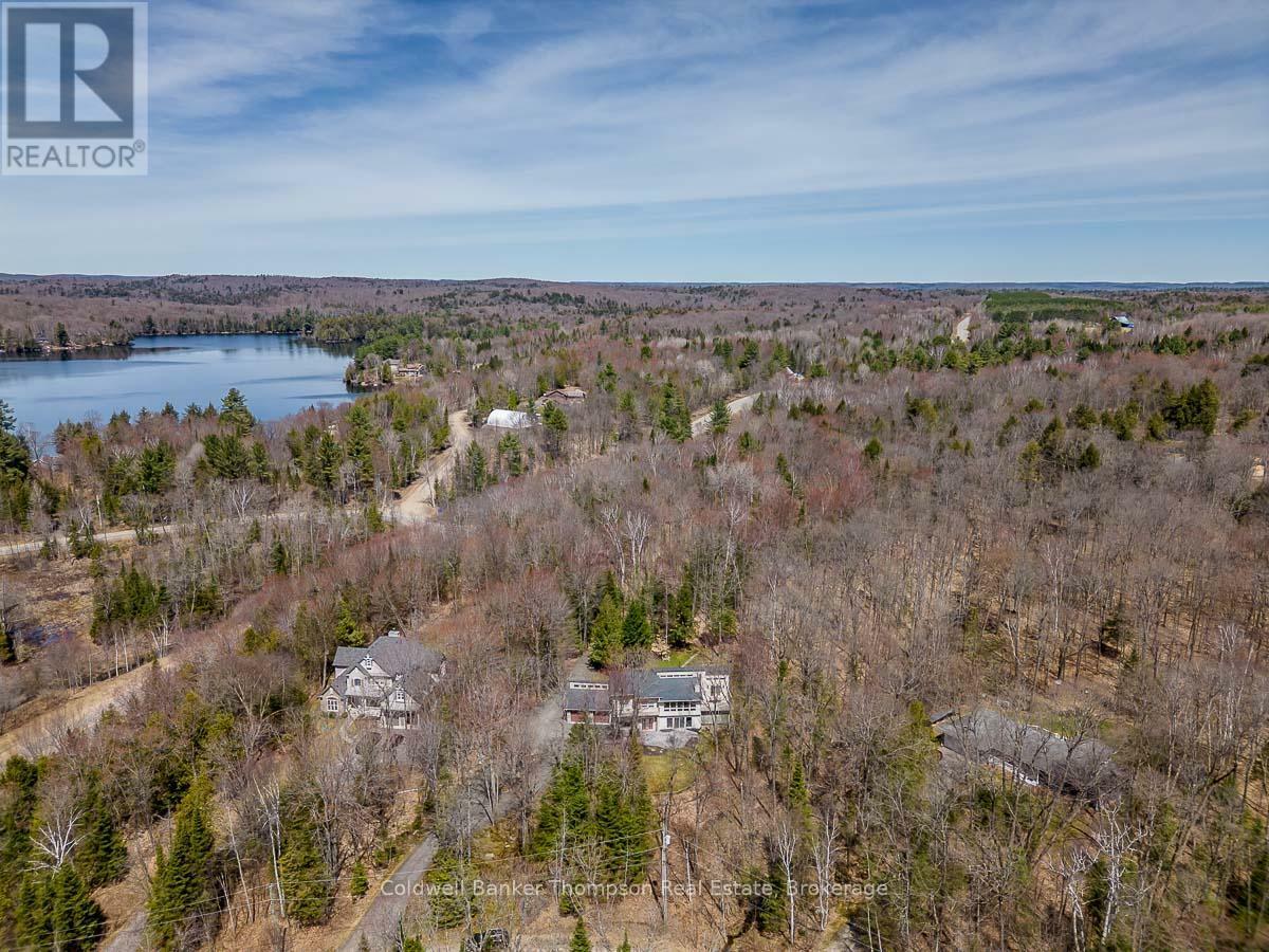 Property Photo: 1013 Walker'S Glenn Crescent ON P1H 2J6