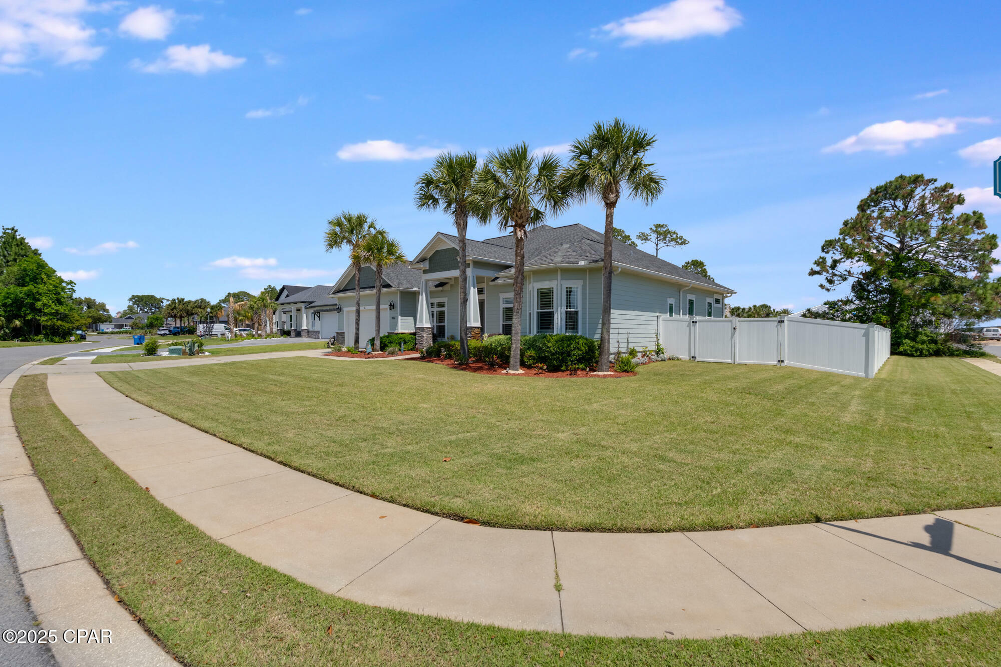 Property Photo: 906 Dolphin Harbour Drive FL 32407