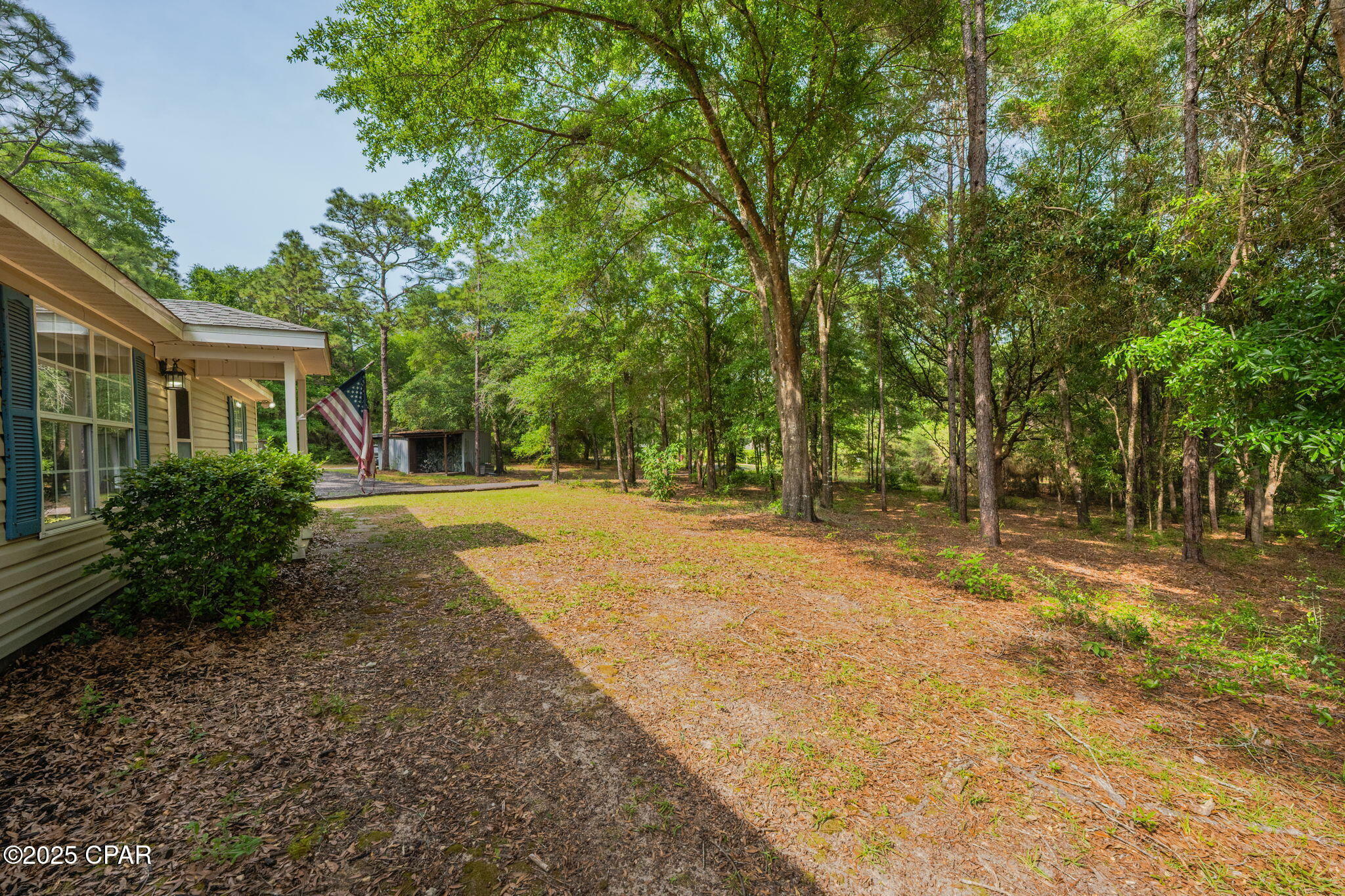 Property Photo: 5950 Springdale Drive FL 32539