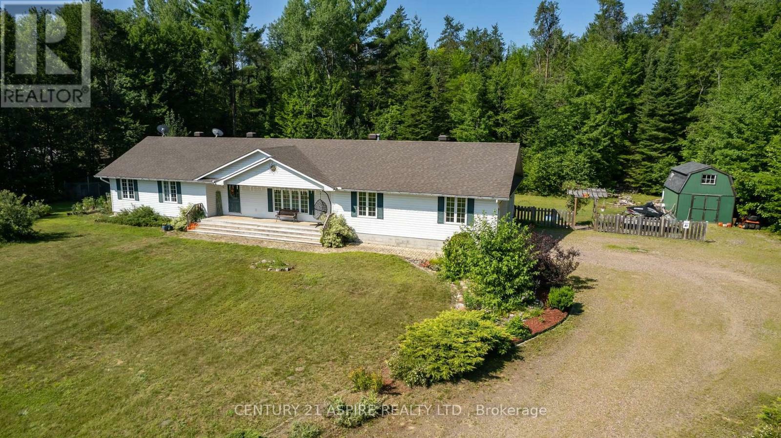 Property Photo: 54 Evergreen Drive ON K8A 6W7