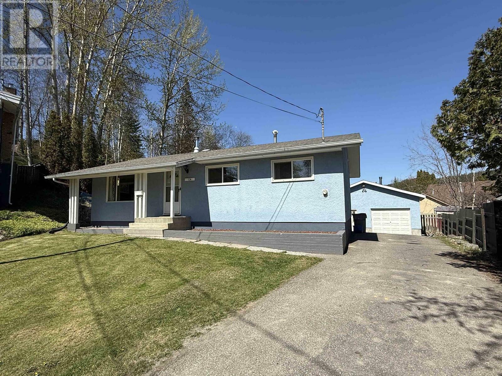 124 Lindsay Street  Quesnel BC V2J 3E3 photo