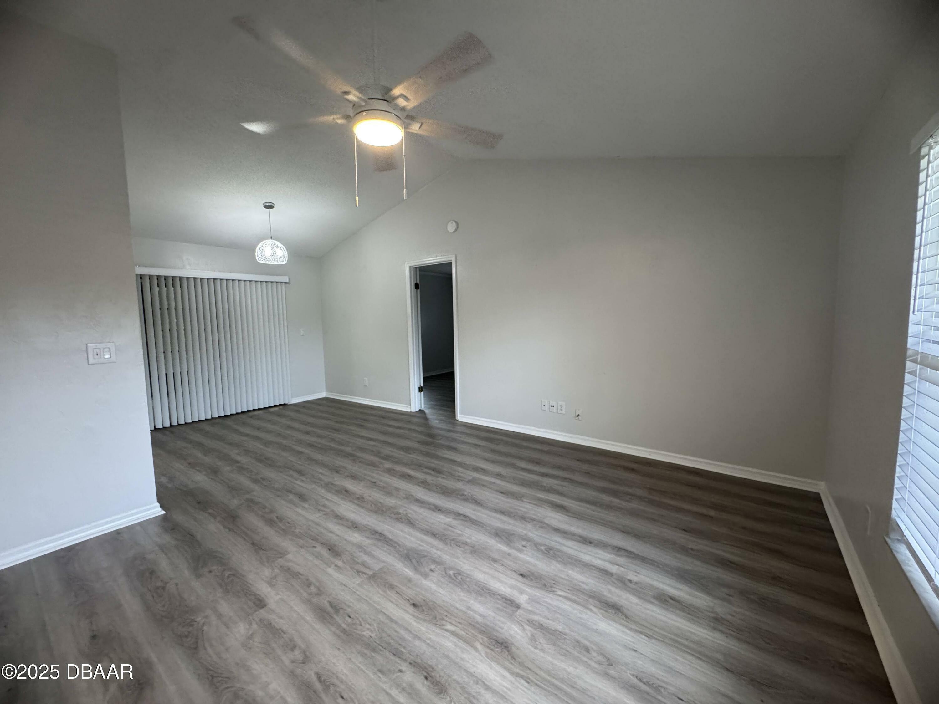 Property Photo: 113 Quaker Ridge Drive FL 32119