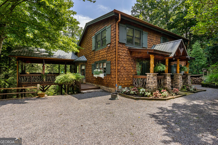 Property Photo:  360 Cascade Point  GA 30540