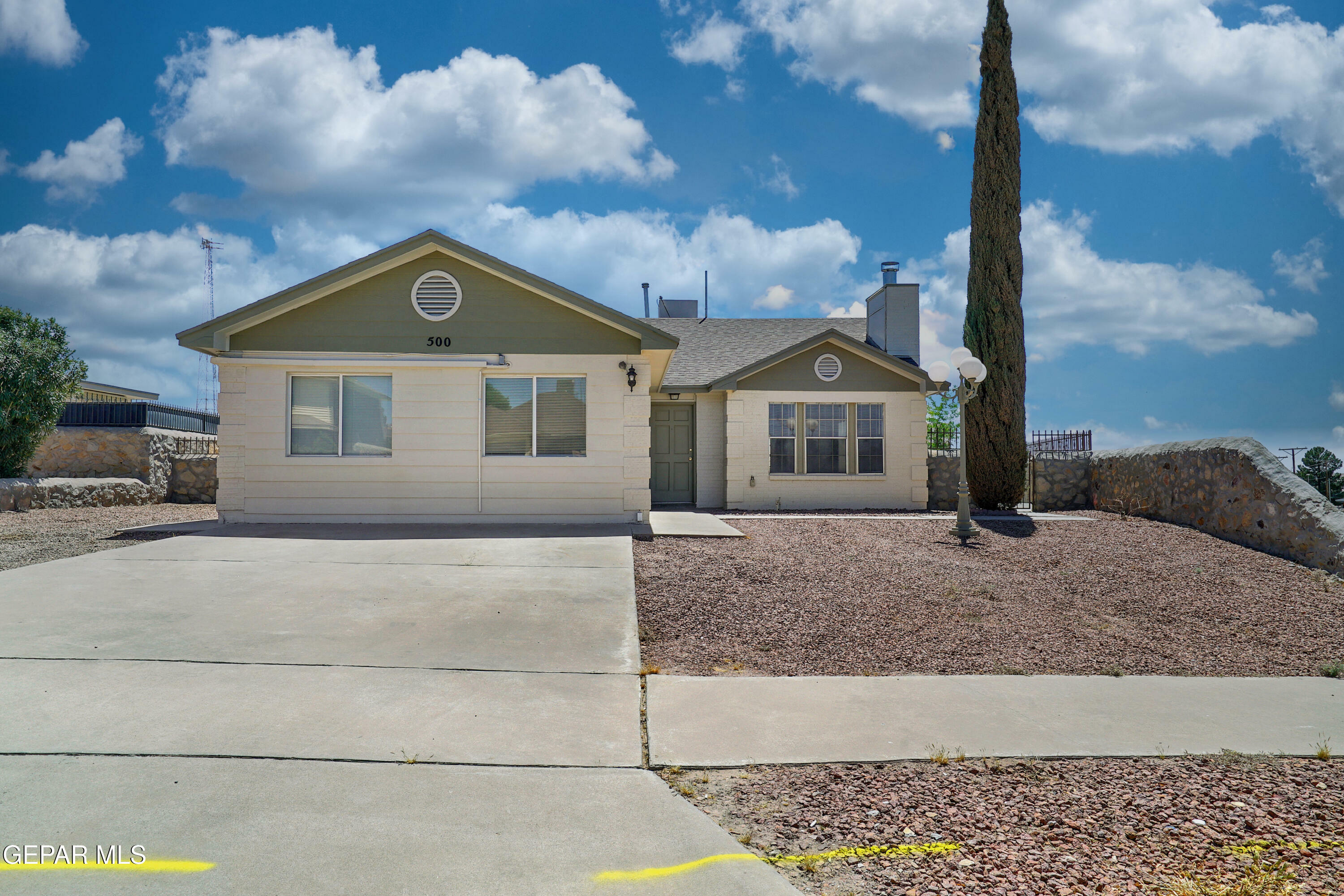 Property Photo: 500 Woodbine Lane TX 79912