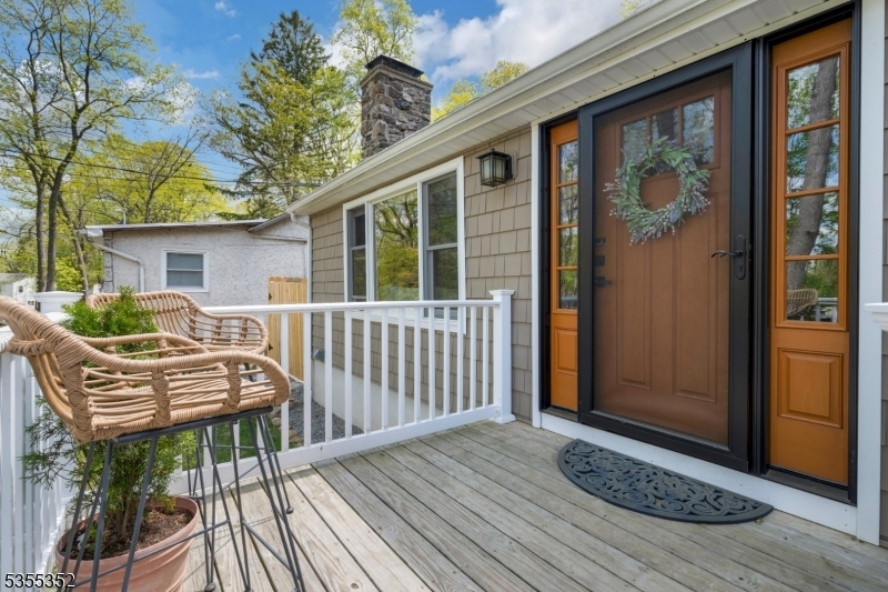 Property Photo: 10 Lakeview Rd NJ 07843