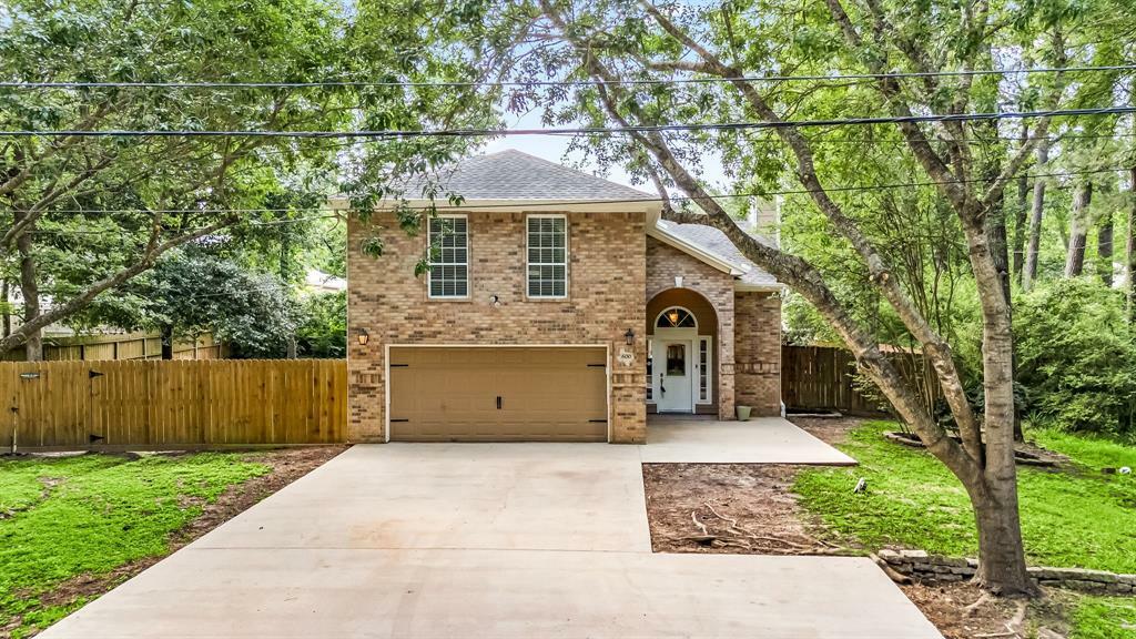 Property Photo: 600 Crystal River Road TX 77316