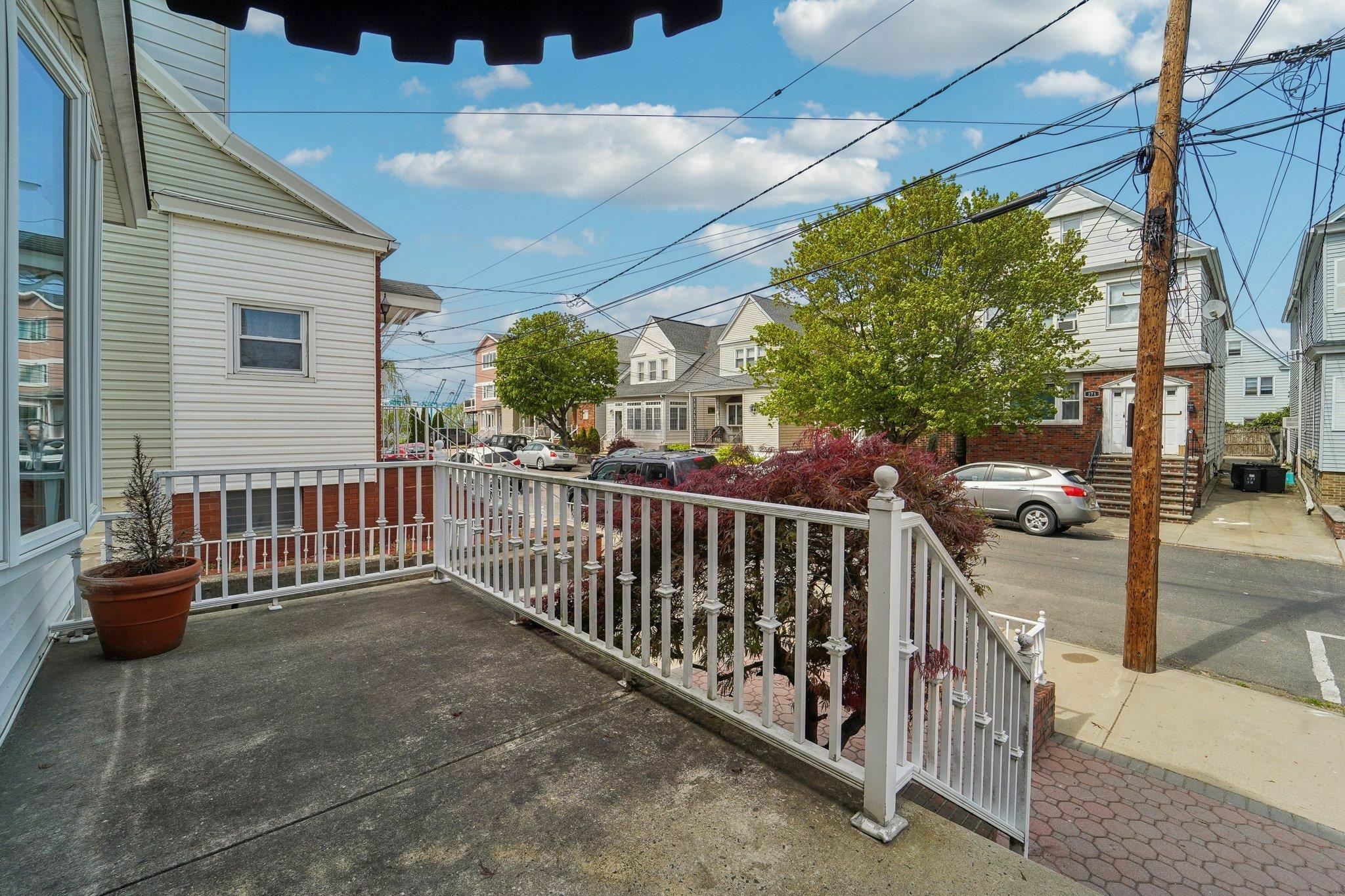 Property Photo: 170 West 8th St NJ 07002-3709