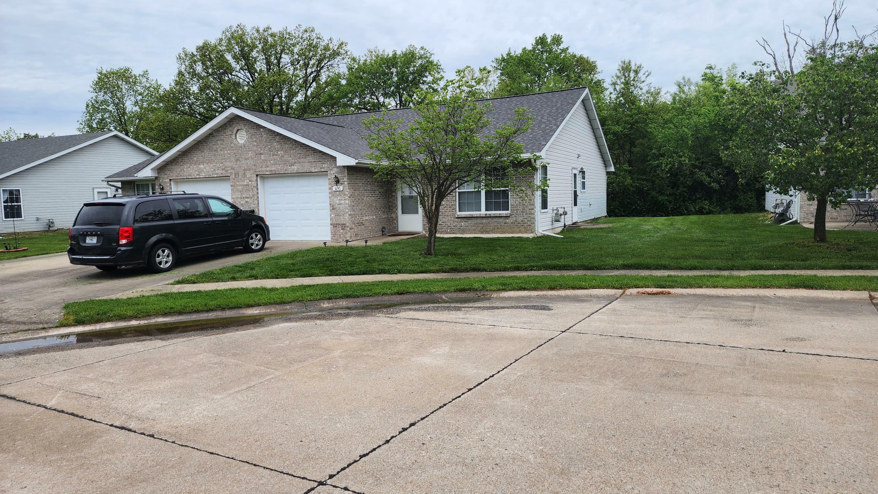 Property Photo: 493-495 Sabre Circle MO 65251