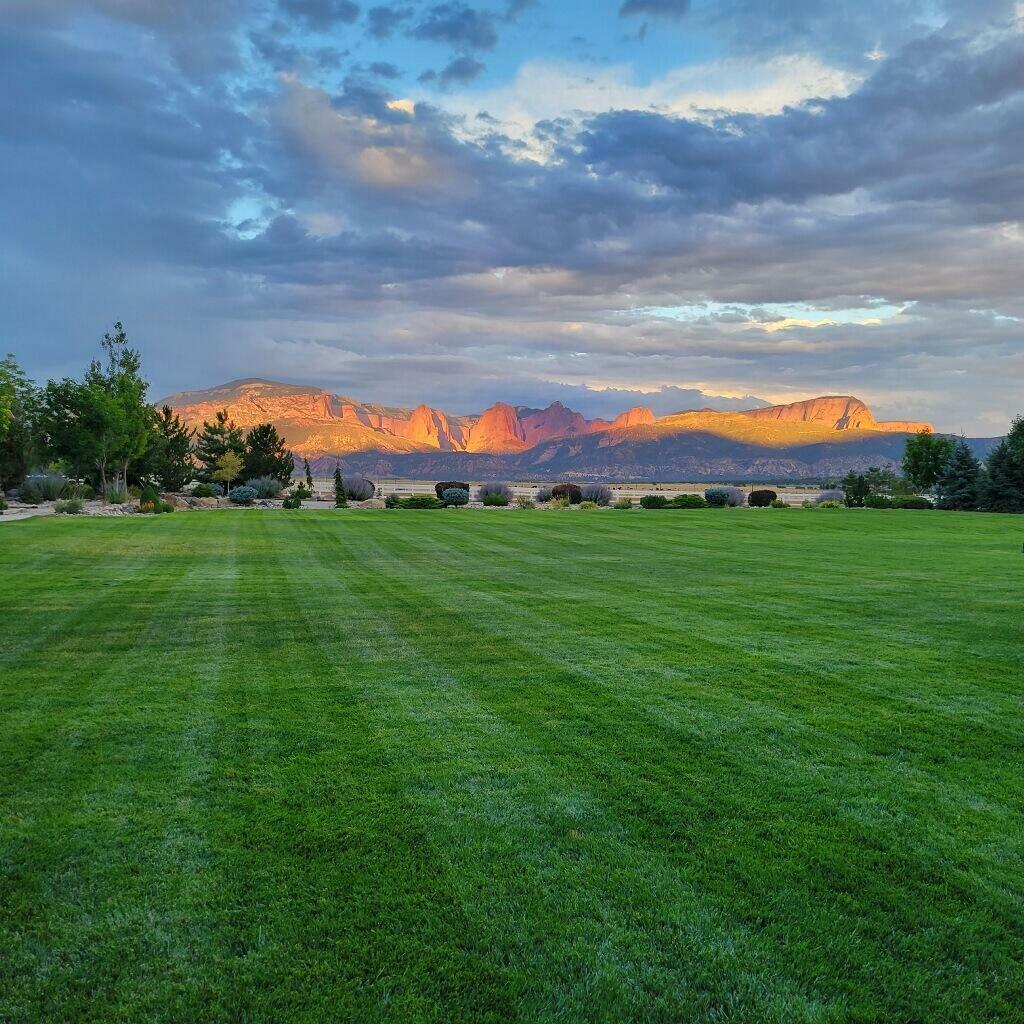 Property Photo: 622 E Highway 144 UT 84757
