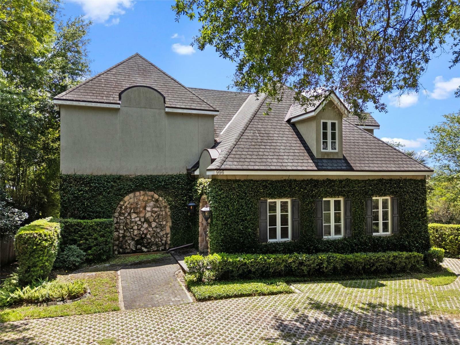 Property Photo: 996 Fairview Avenue FL 32757