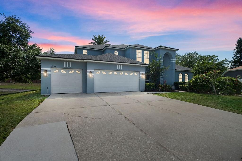 Property Photo:  13044 Lakeshore Grove Drive  FL 34787 