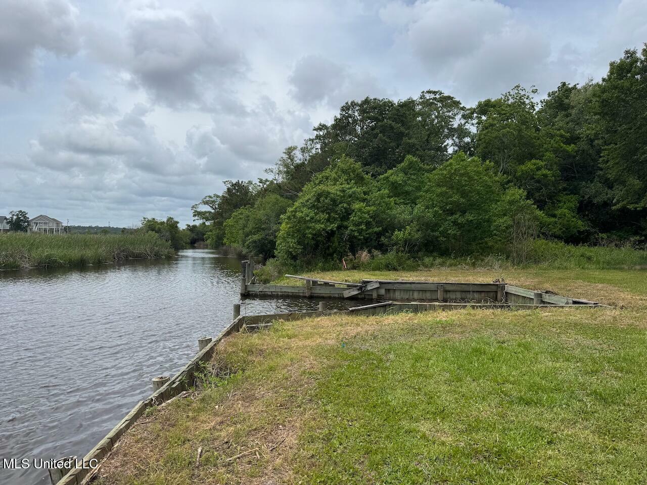Property Photo: Eagle Point Circle MS 39532