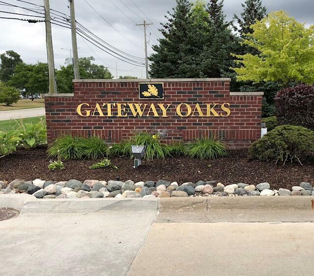 Property Photo: 5391 Twin Oaks Drive MI 48314