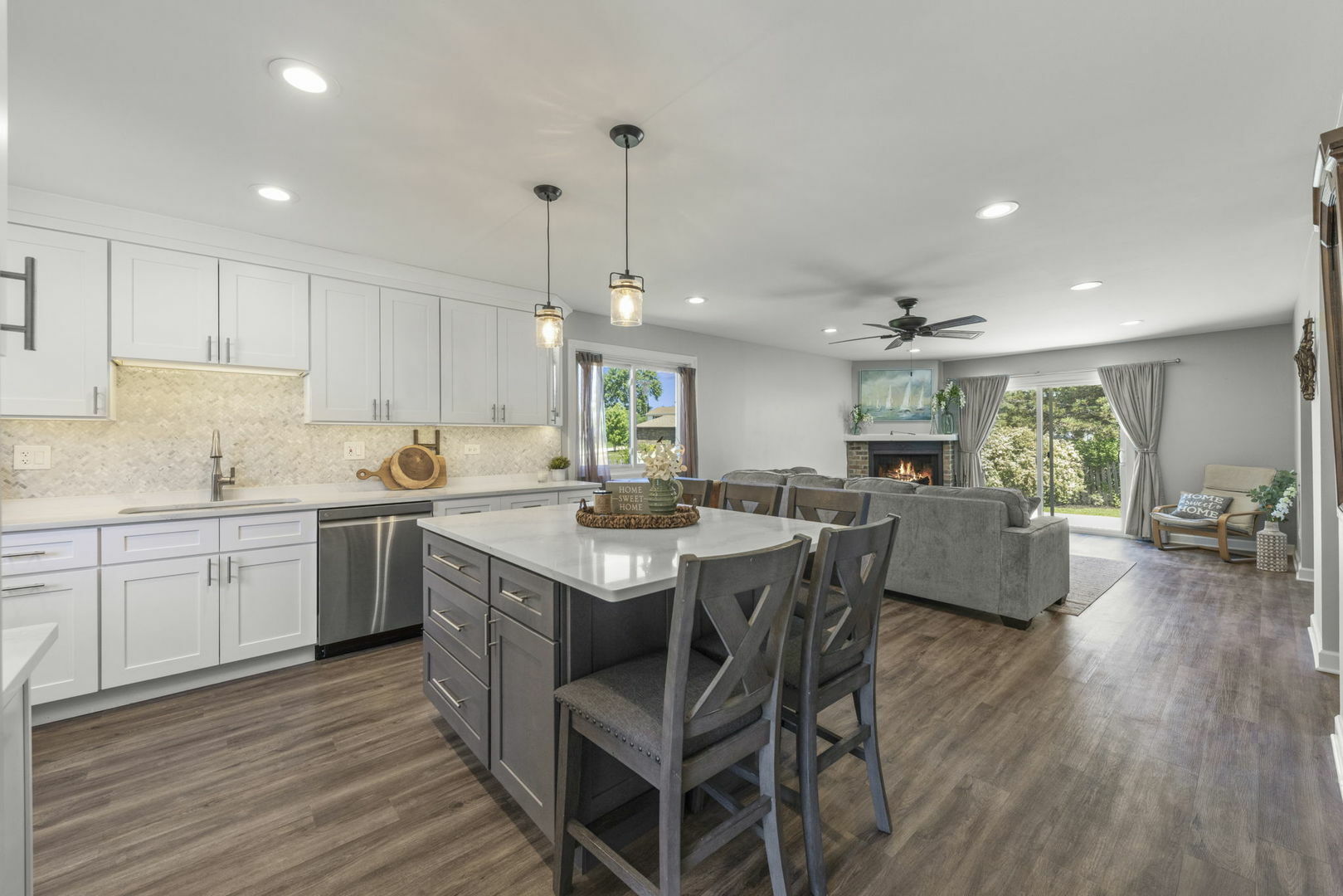 Property Photo: 8 Plover Court IL 60517