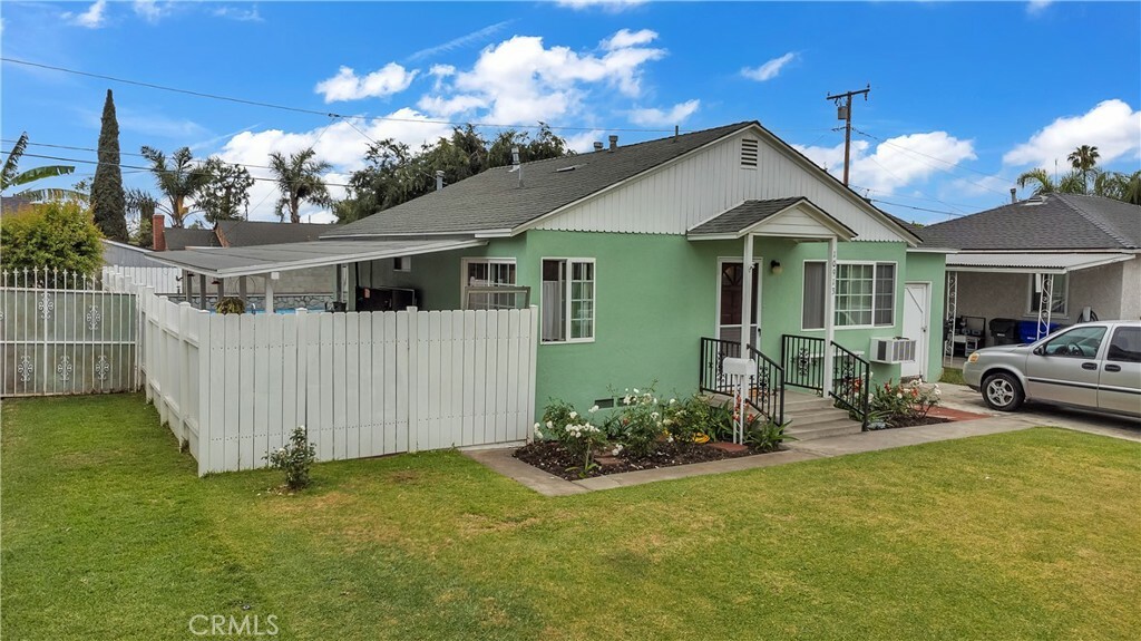 Property Photo:  10913 Alclad Avenue  CA 90605 