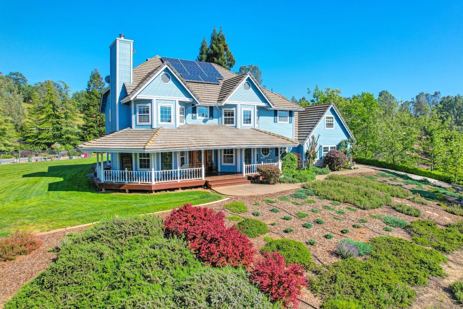 Property Photo:  2601 Roundhill Circle  CA 95667 