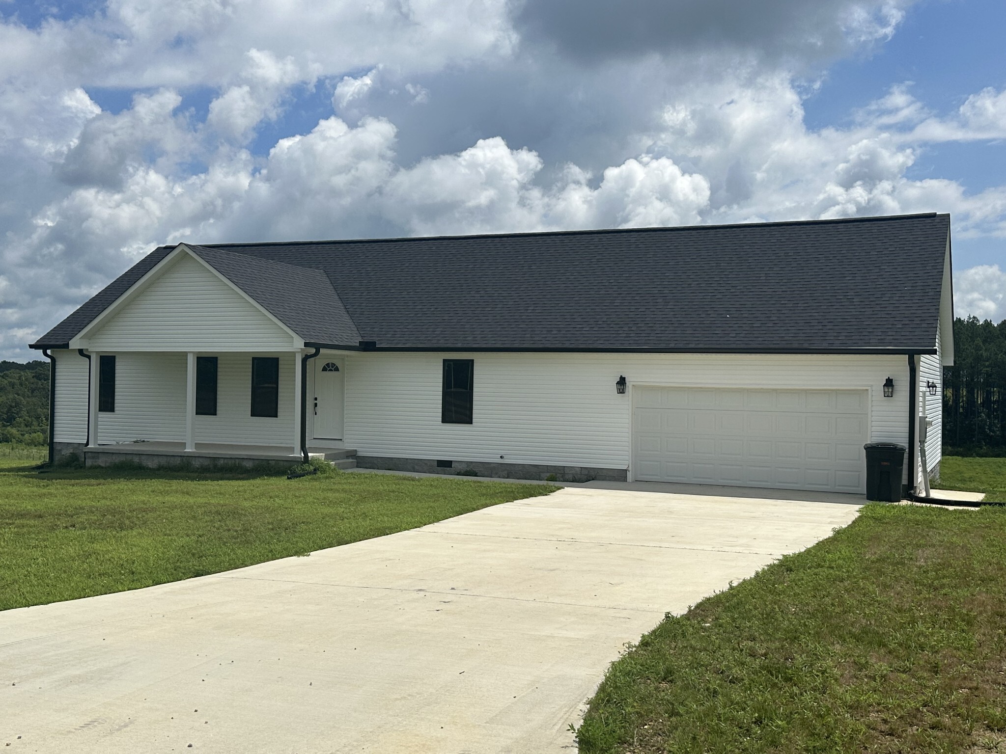 Property Photo: 1654 Linvillle Rd TN 38464