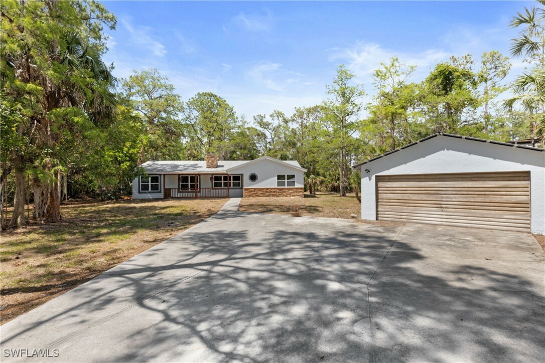 Property Photo: 221 18th Avenue NW FL 34120