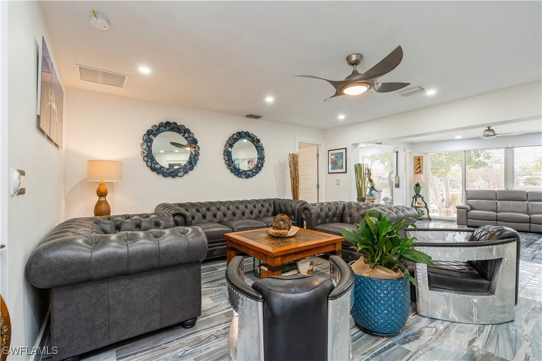 Property Photo: 1658 Windmill Avenue FL 34145