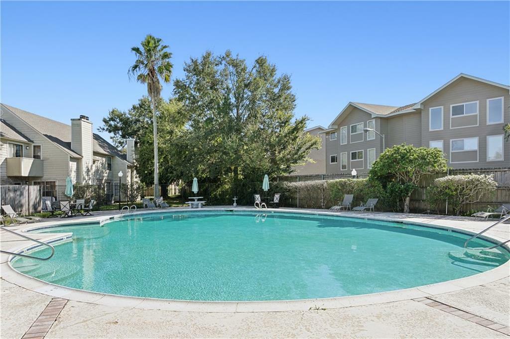 Property Photo: 1500 W Esplanade Avenue 44B LA 70065