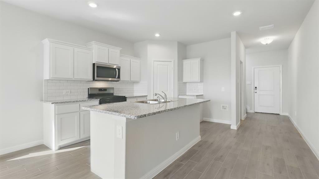 Property Photo: 159 Bay Meadows Lane TX 76023