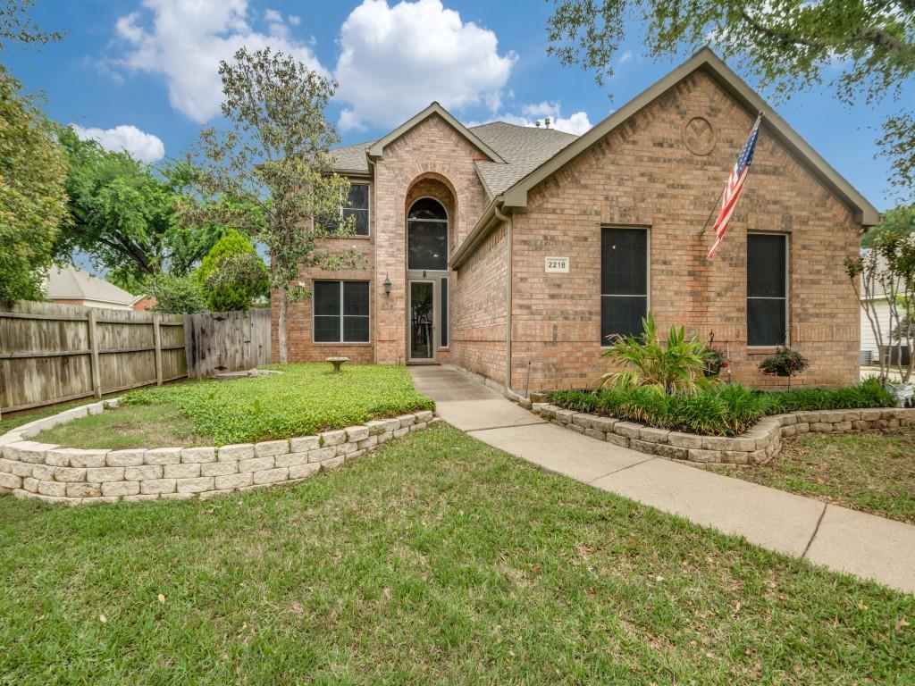 Property Photo: 2218 Forest Creek Drive TX 76063