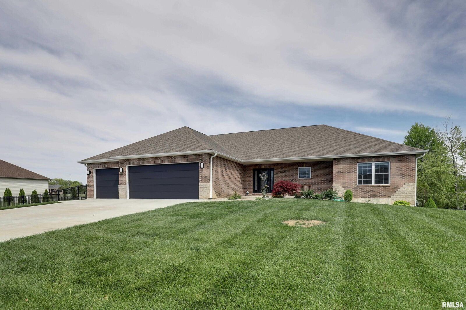 Property Photo:  4328 Harrington Drive  IL 62305 