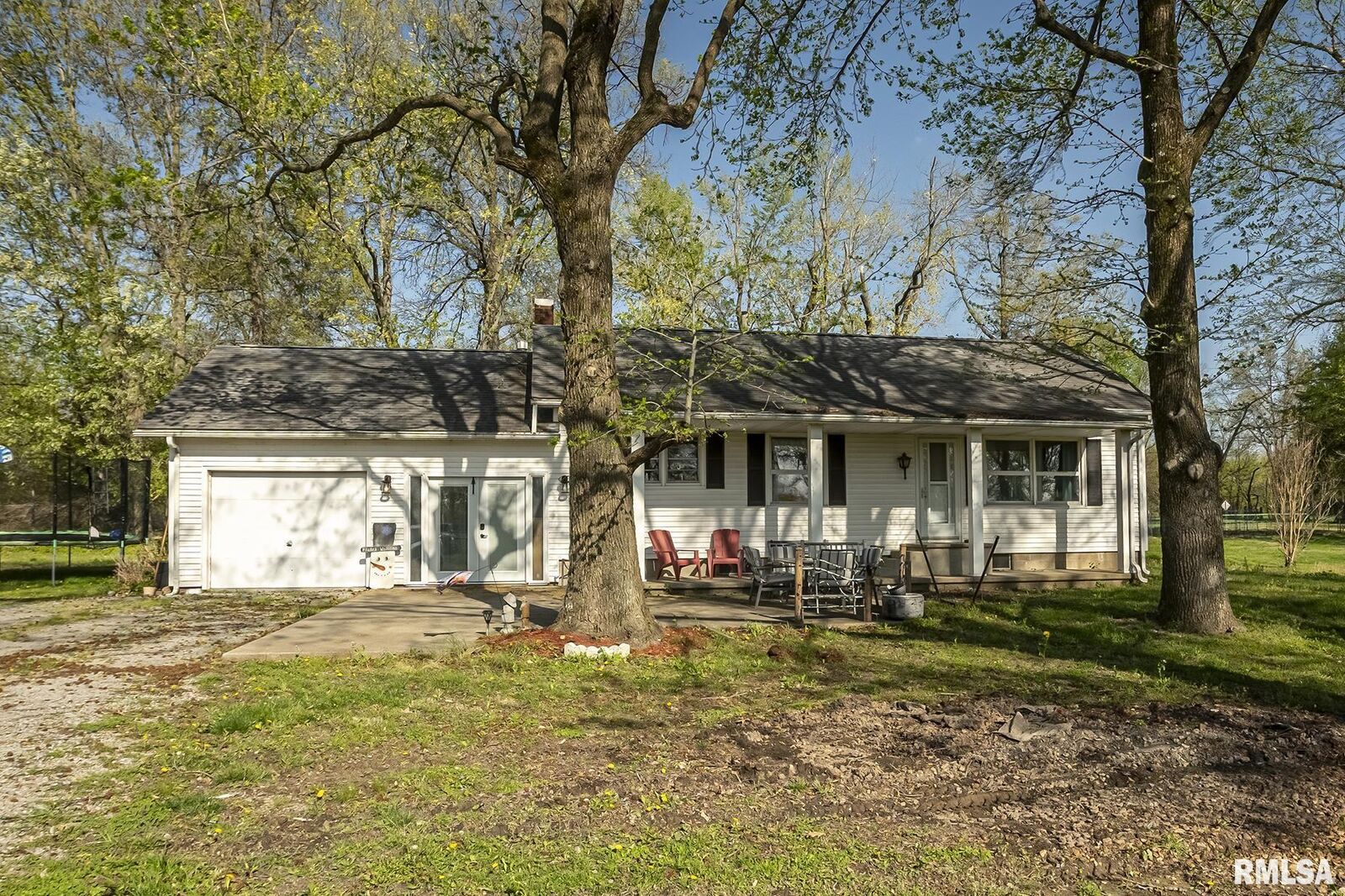 Property Photo:  814 W 15th Street  IL 62951 