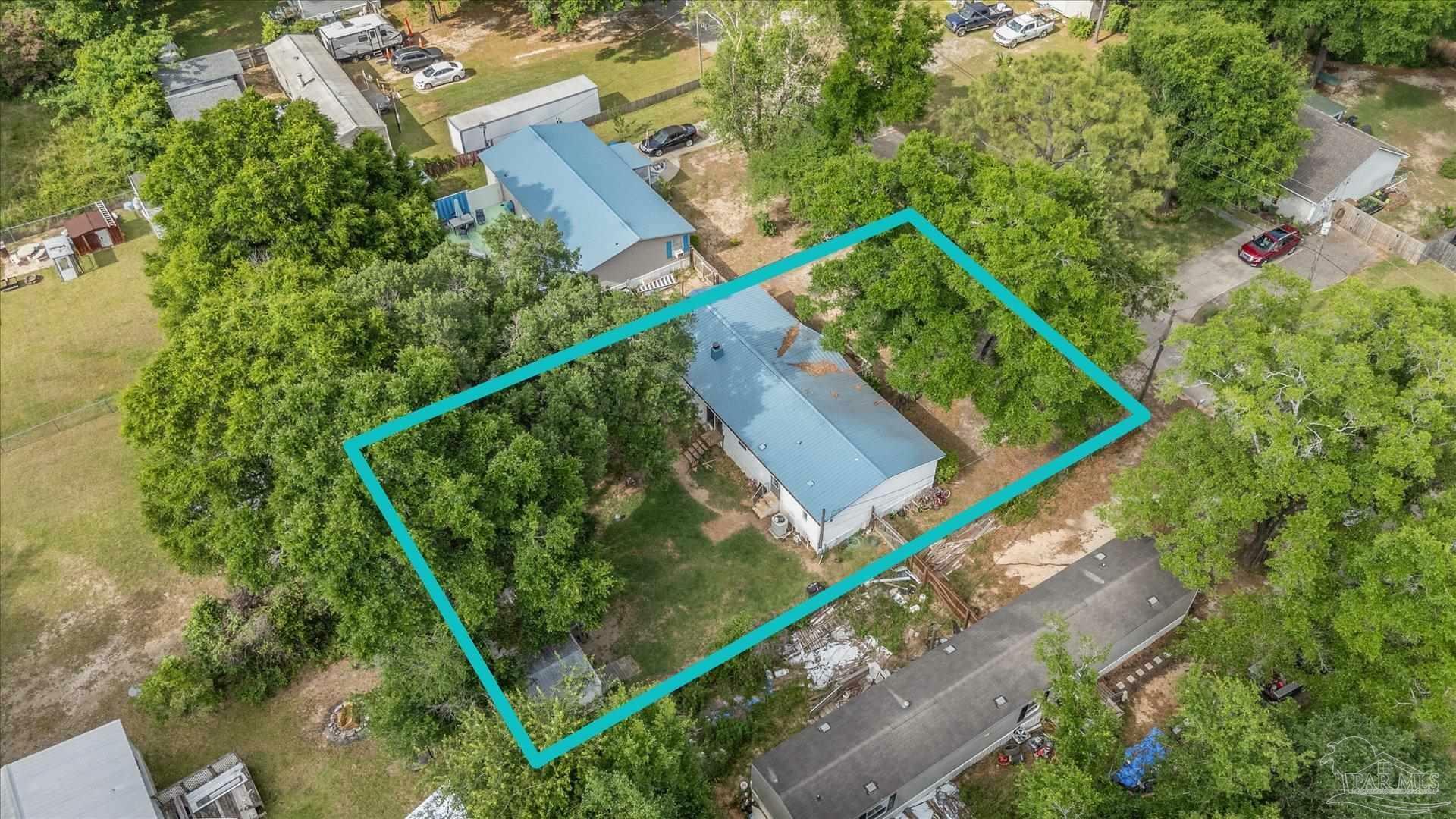 Property Photo: 4485 Gainer Ave FL 32583