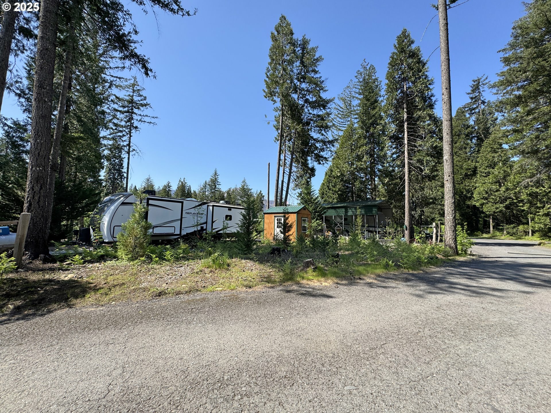 Property Photo: 54432 McKenzie Hwy 35 OR 97413