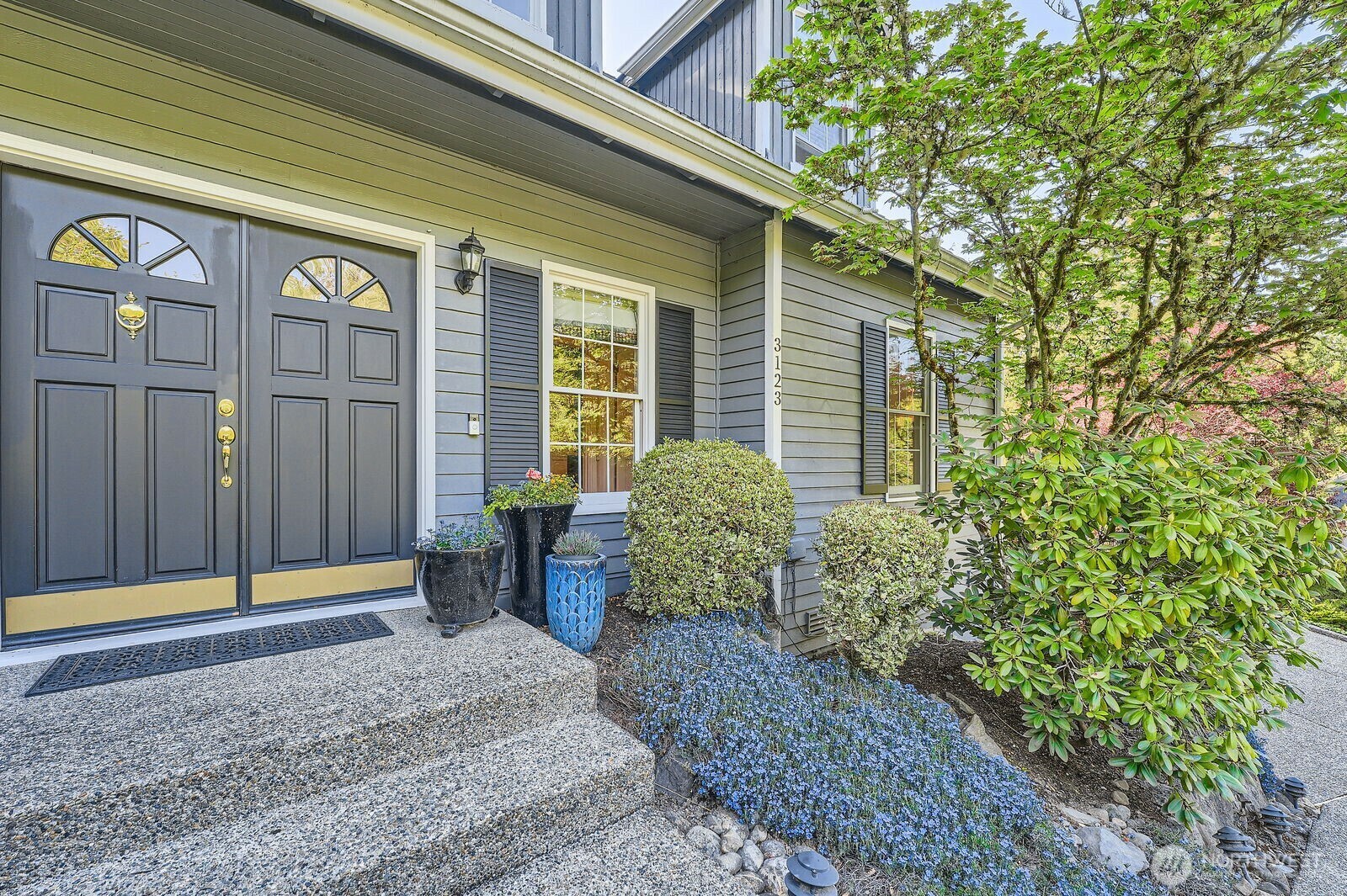 Property Photo: 3123 240th Avenue NE WA 98074