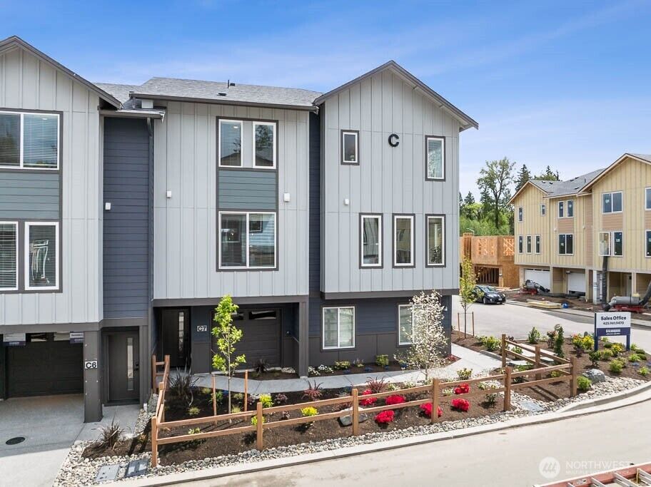 Property Photo: 14707 87th Avenue SE S5 WA 98296