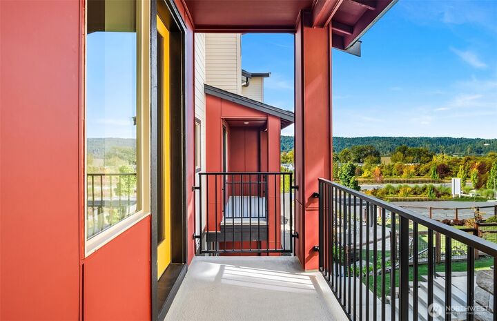 Property Photo: 26520 NE 143rd Circle N 28-C WA 98019