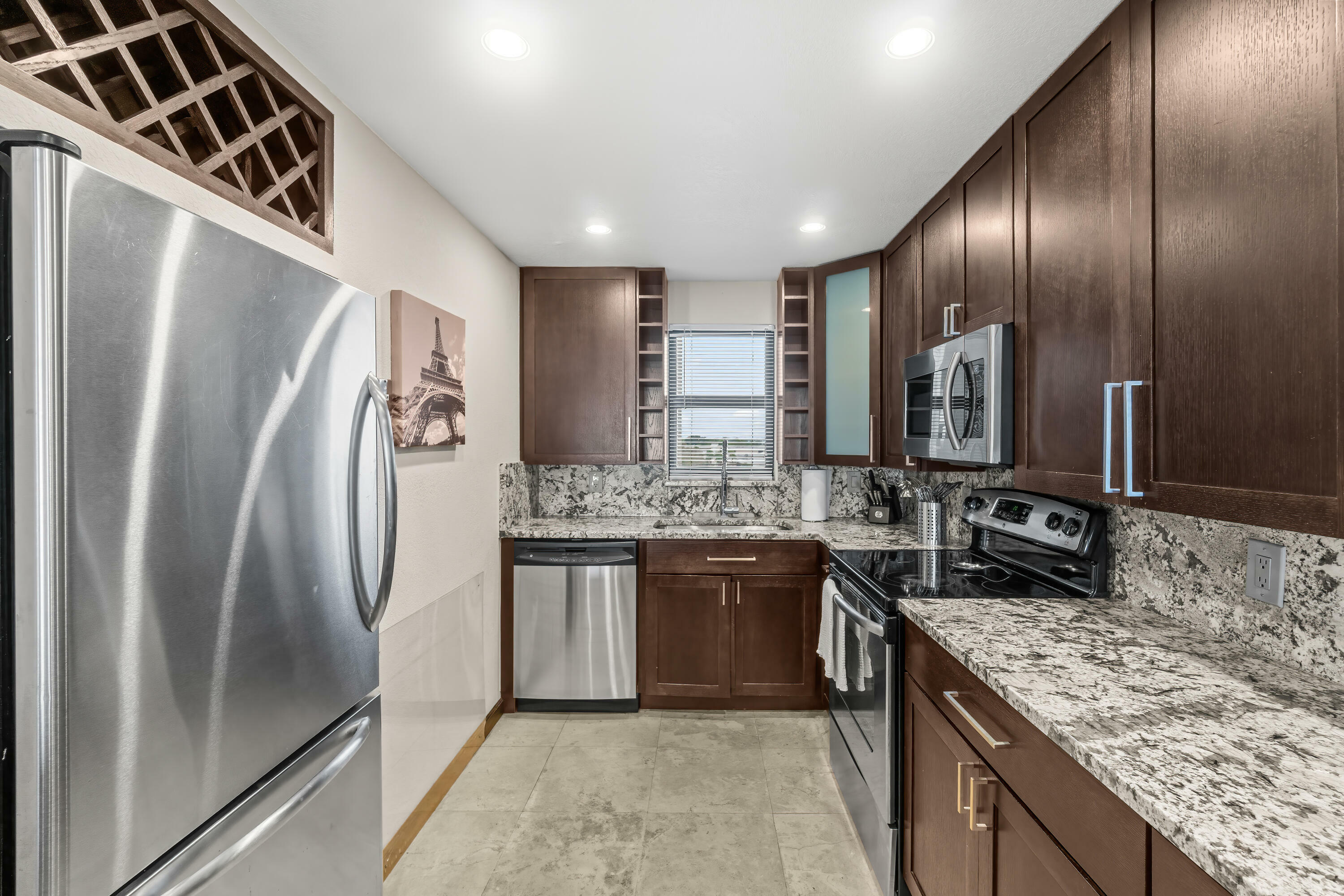 Property Photo: 2400 Deer Creek Country Club Boulevard 609-1 FL 33442