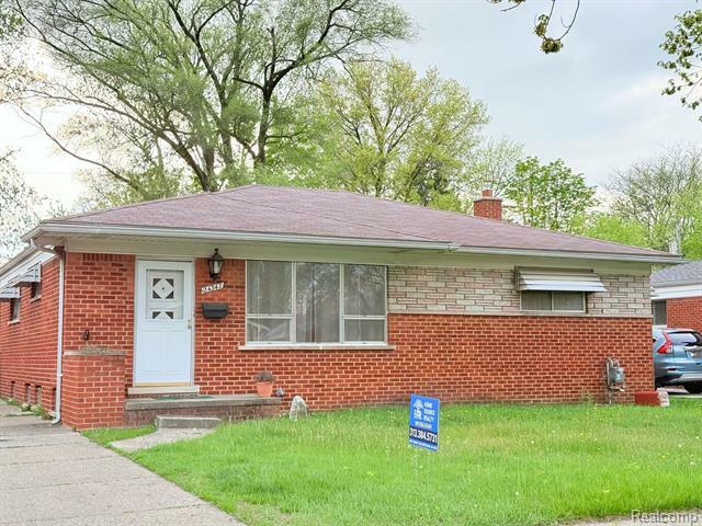 Property Photo: 24347 Loretta Avenue MI 48091