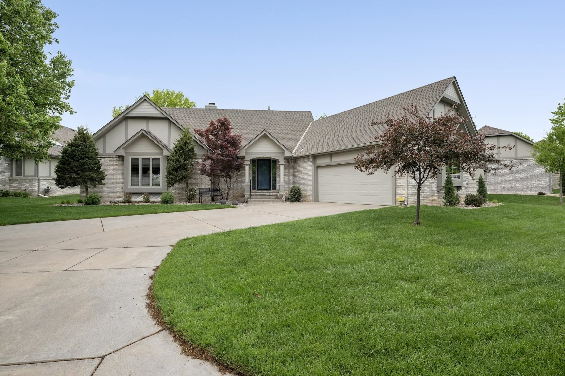 Property Photo: 2415 N Morning Dew St KS 67205-1303