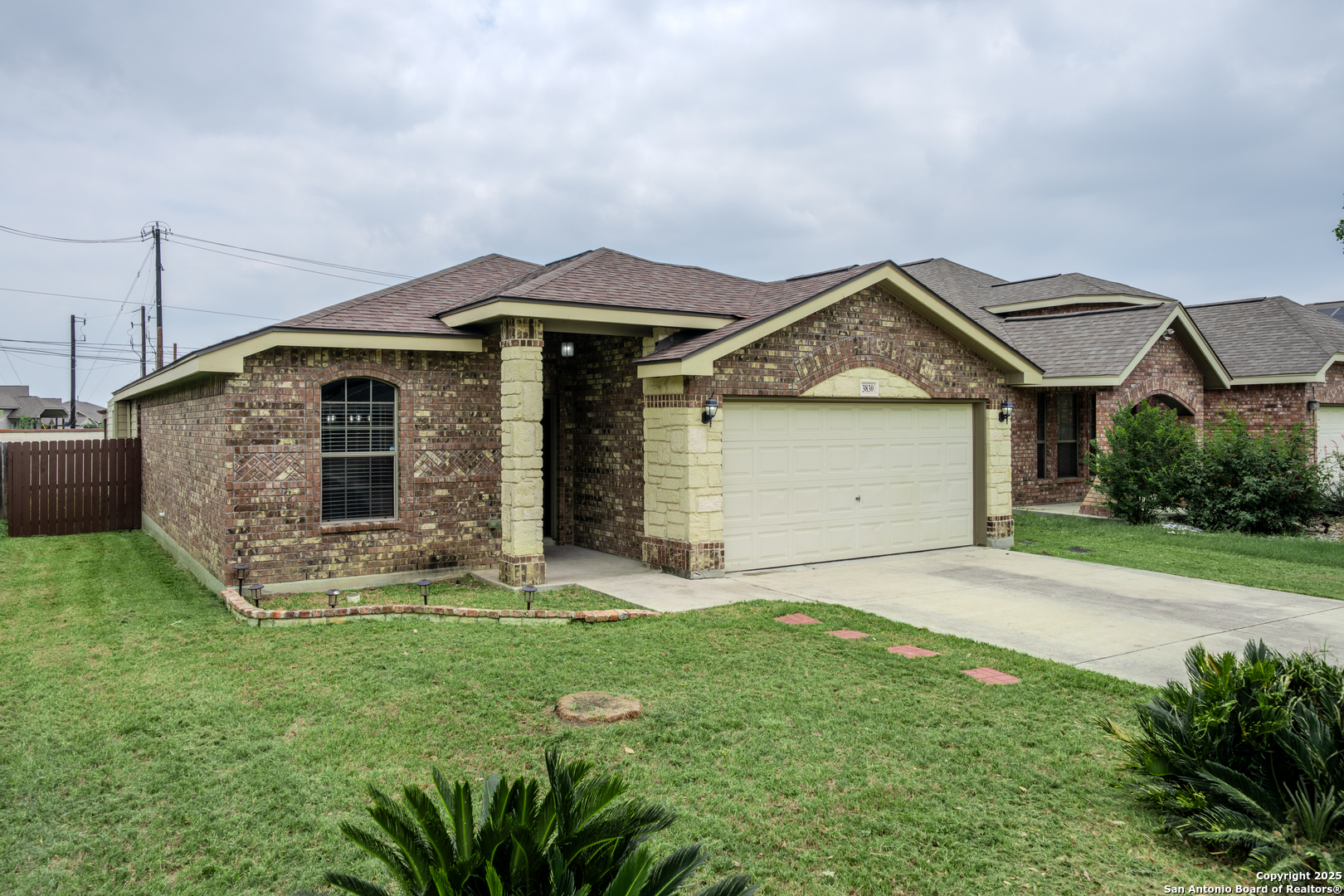 Property Photo: 3830 Bogie Way TX 78109