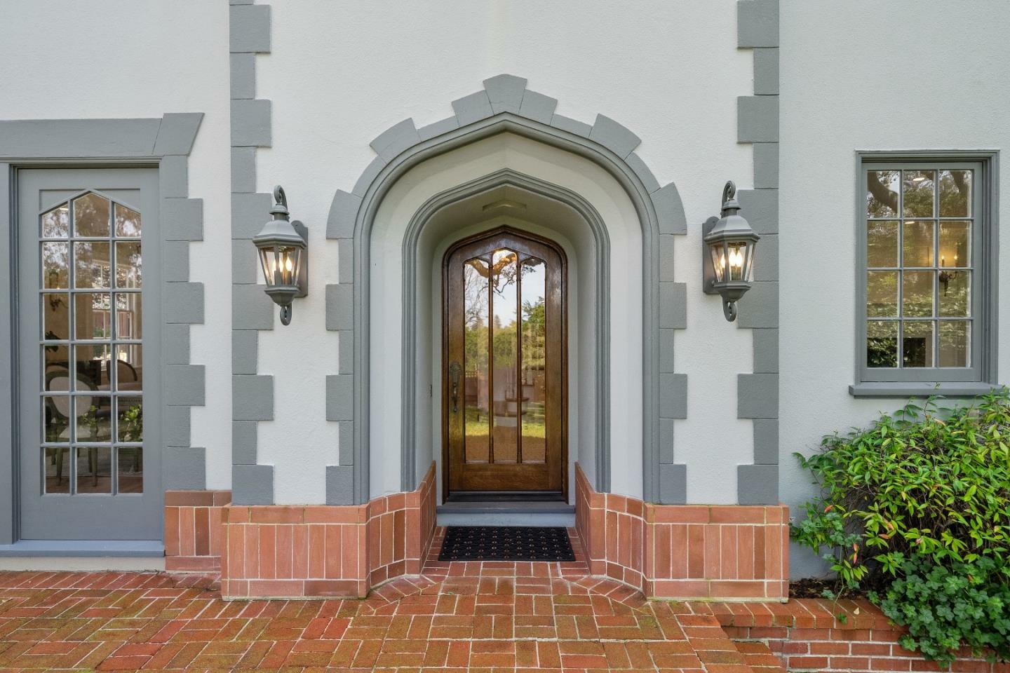Property Photo: 2301 Oakdale Road CA 94010