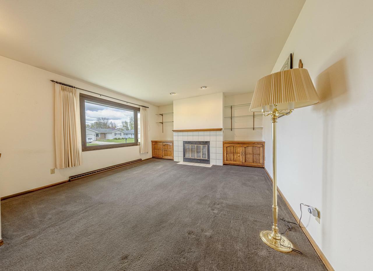 Property Photo: 2524 Bradford Avenue WI 53545