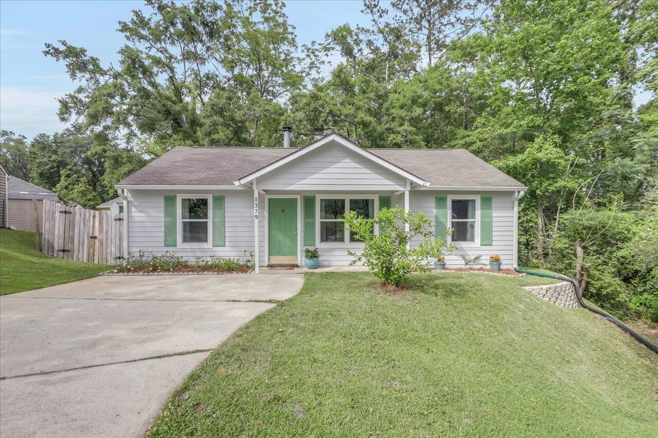 Property Photo:  1379 Idlewild Drive  FL 32311 