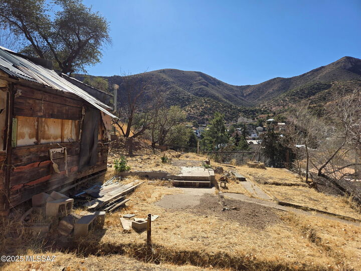 Property Photo:  34 Art Avenue  AZ 85603 