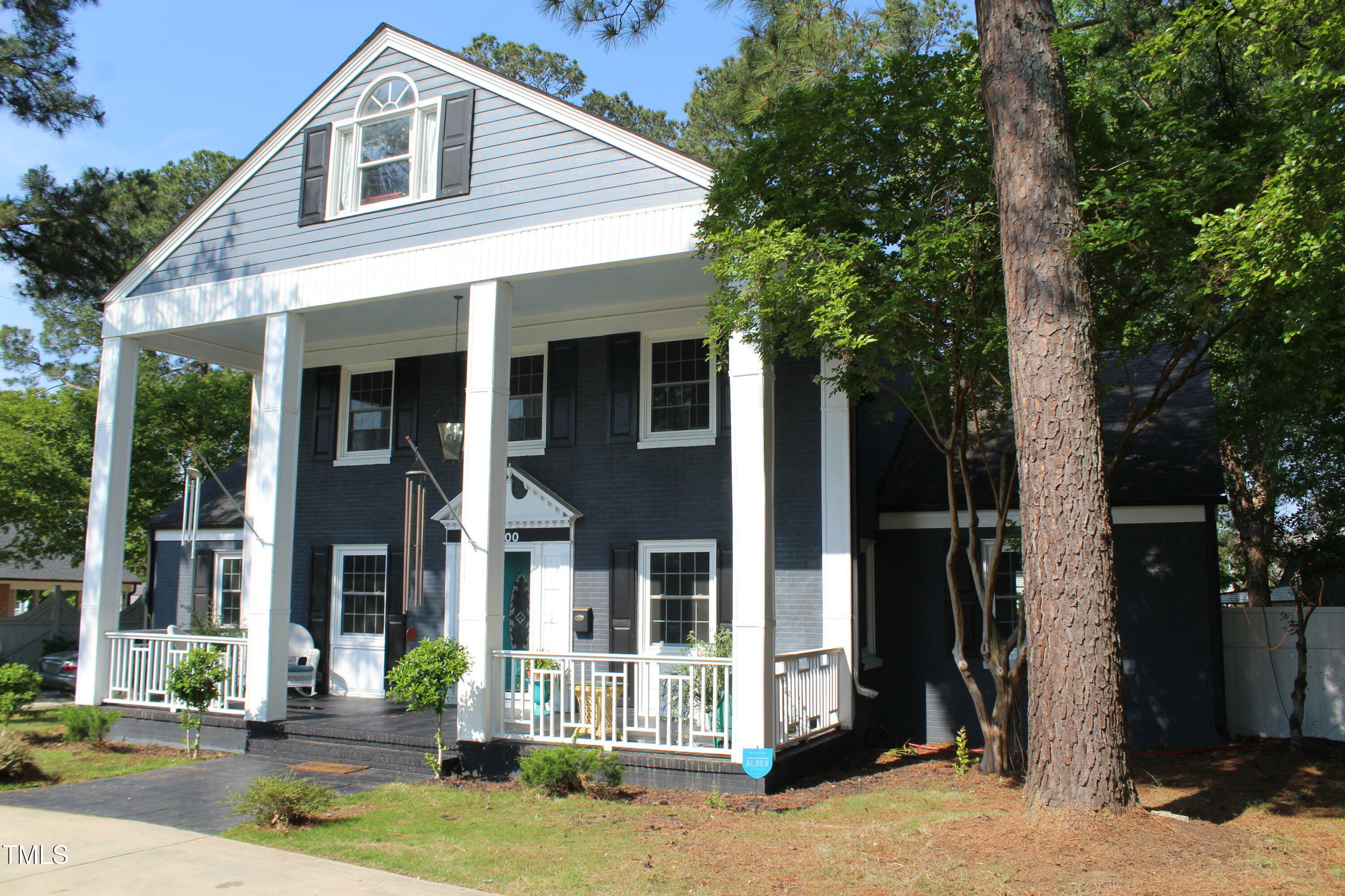 Property Photo:  300 S Pine Street  NC 27504 