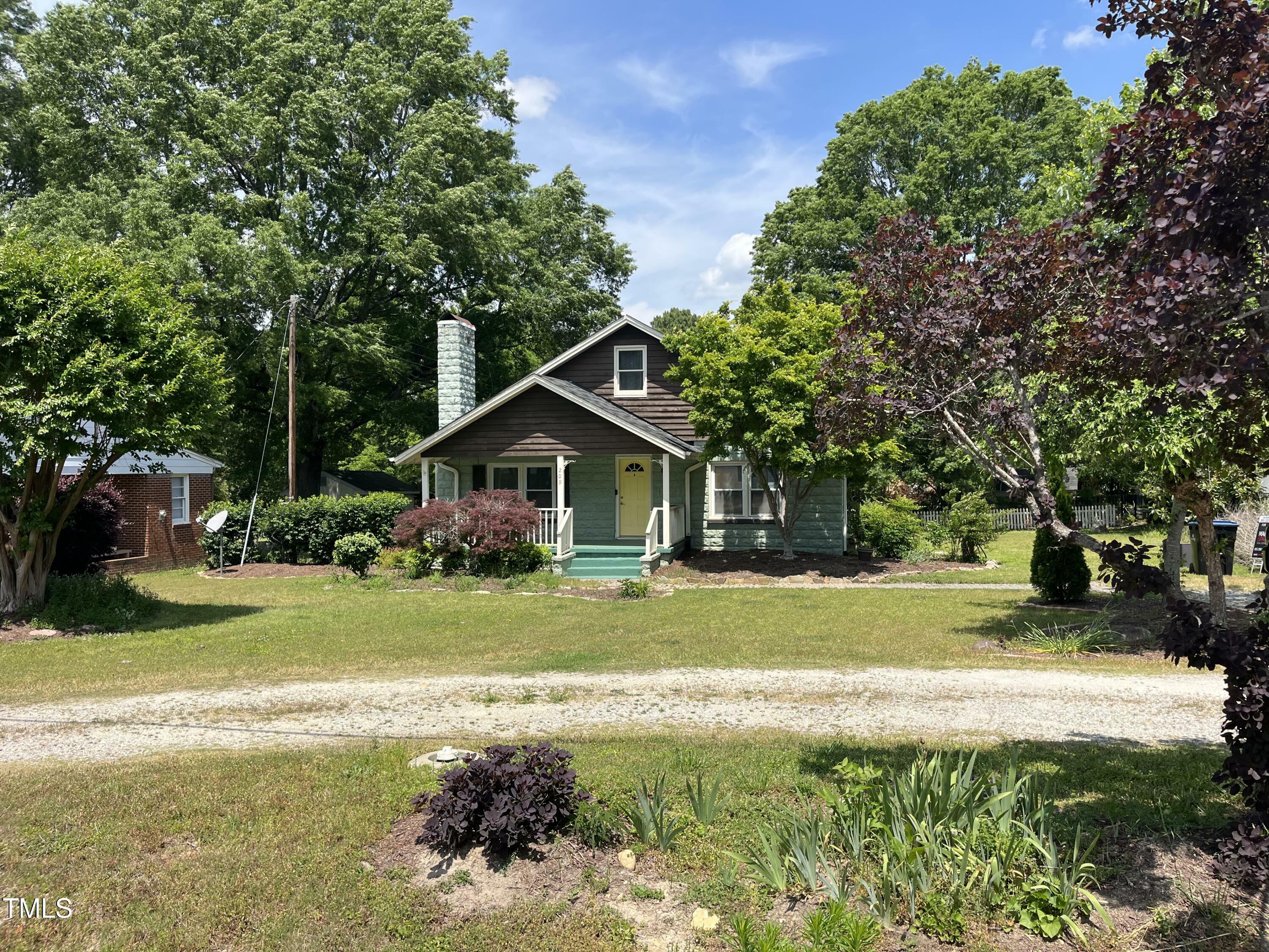 Property Photo: 209 E Winston Street NC 27596