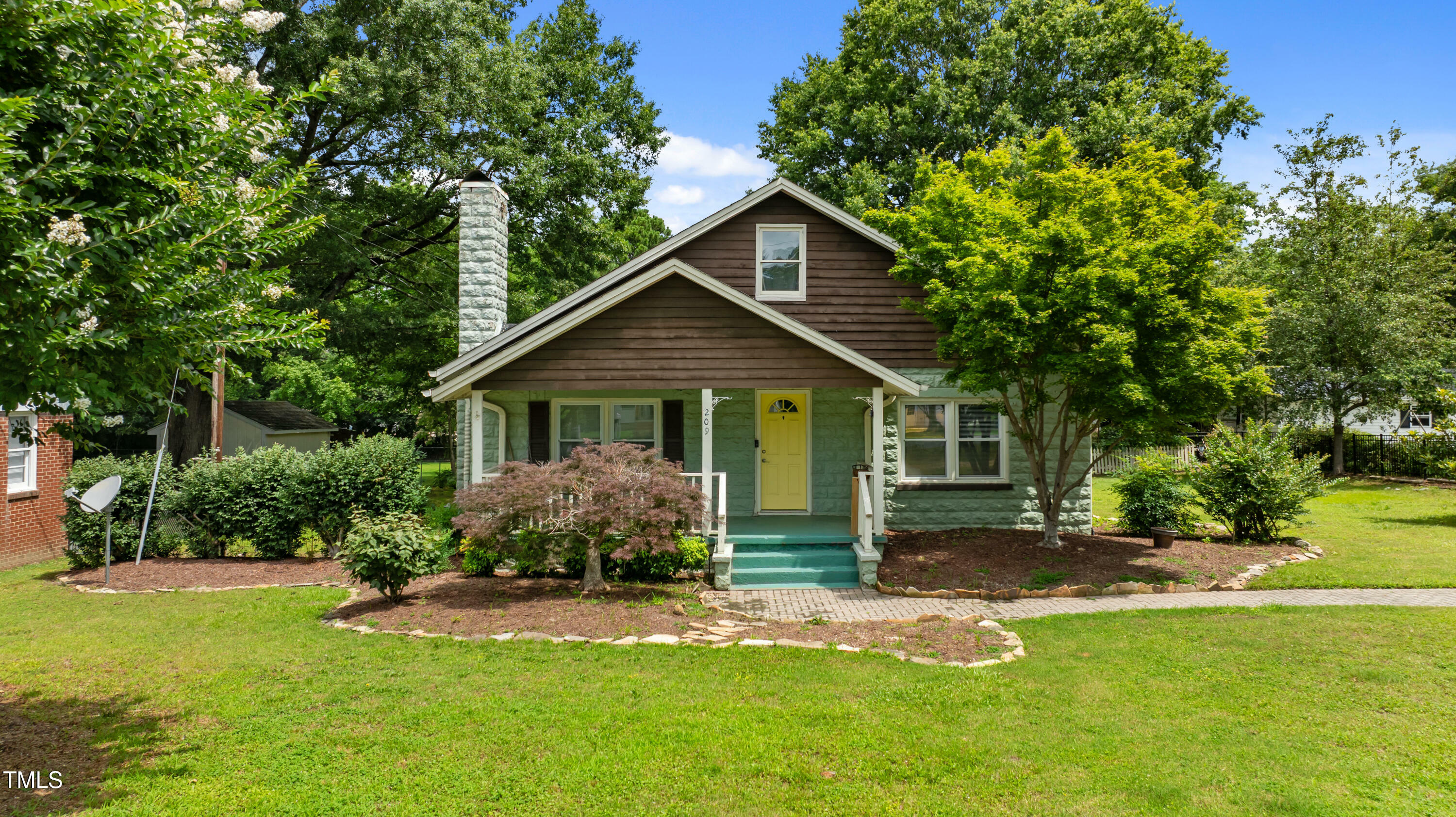 Property Photo: 209 E Winston Street NC 27596