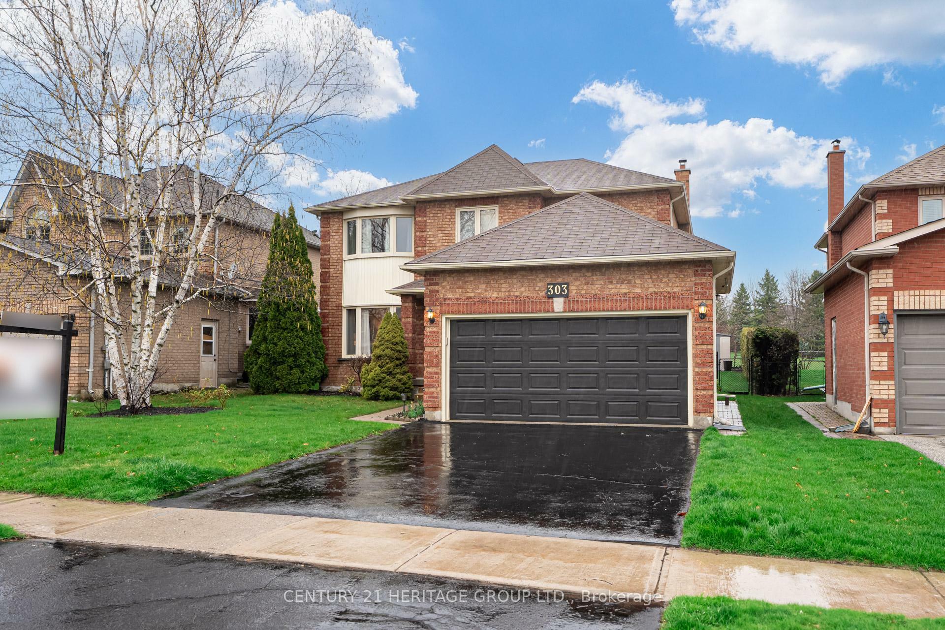 Photo de la propriété: 303 Alex Doner Drive ON L3X 1G5