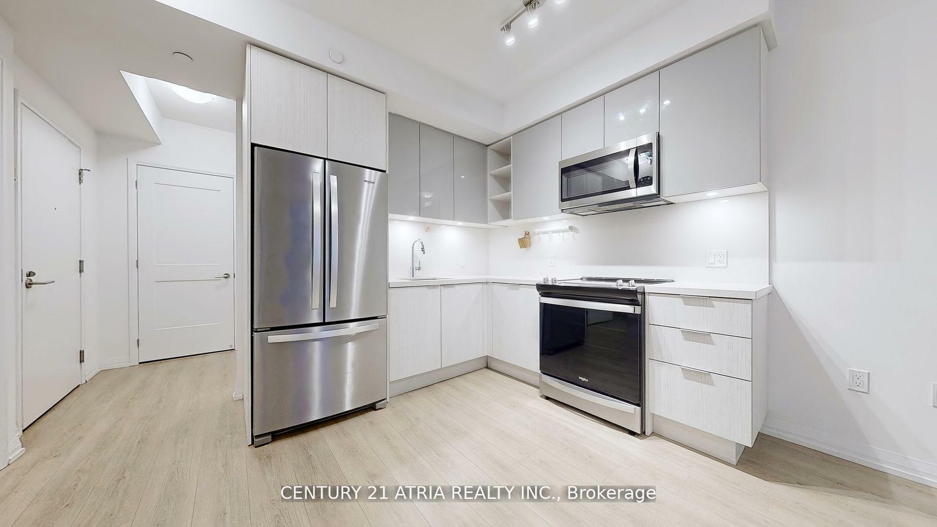 Property Photo:  50 Dunfield Avenue 816  ON M4S 0E4 