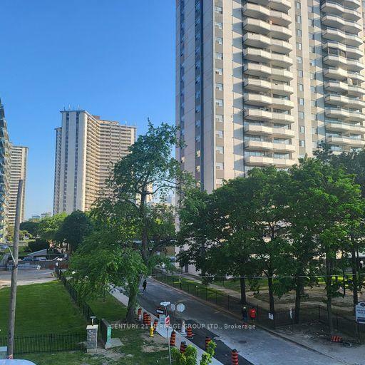 Property Photo: 575 Bloor Street E 306 ON M4W 0B2