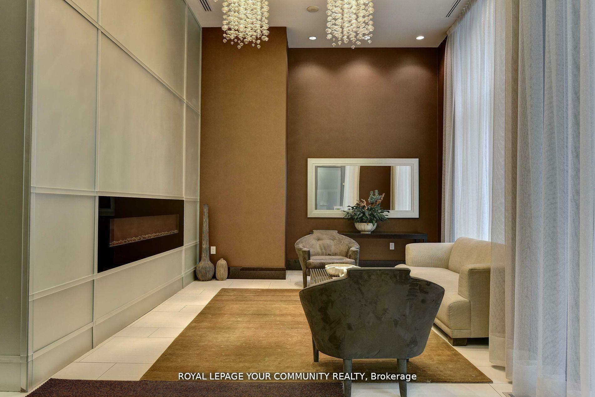 Property Photo: 21 Balmuto Street Ph 35 ON M4Y 1W4