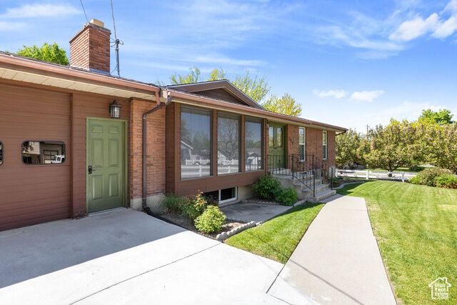 Property Photo: 344 E 900 N UT 84062