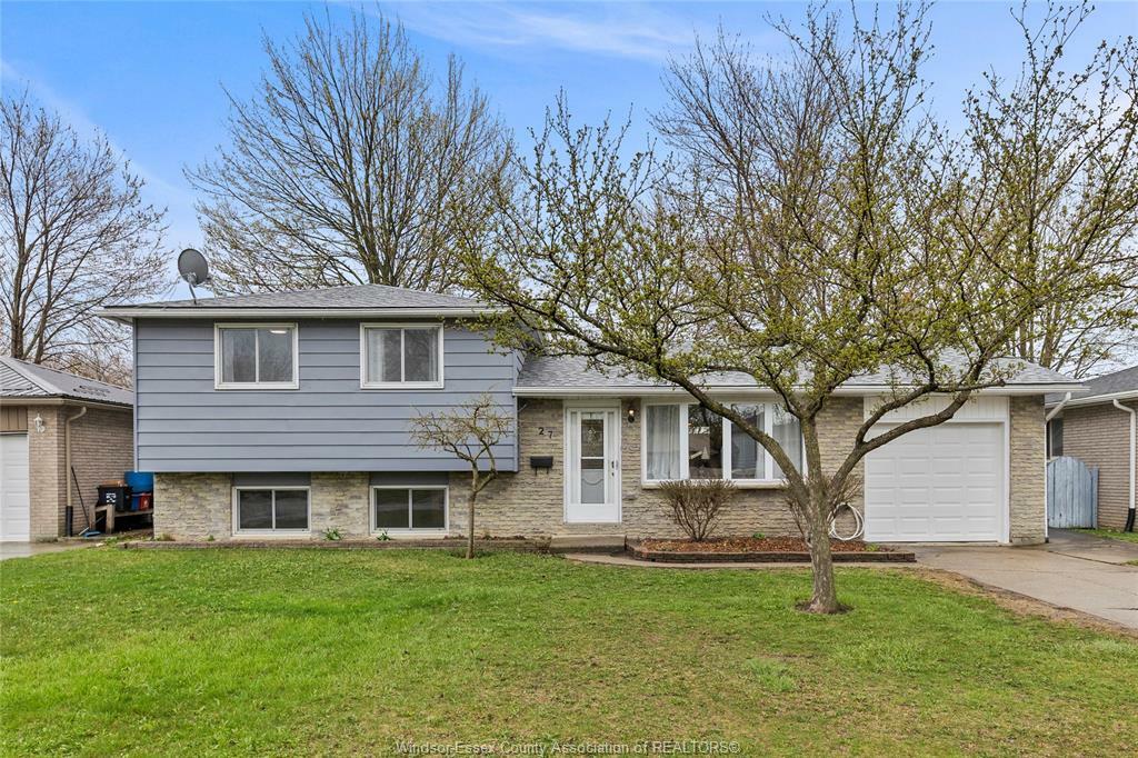 27 Vanier Drive  Tilbury ON N0P 2L0 photo